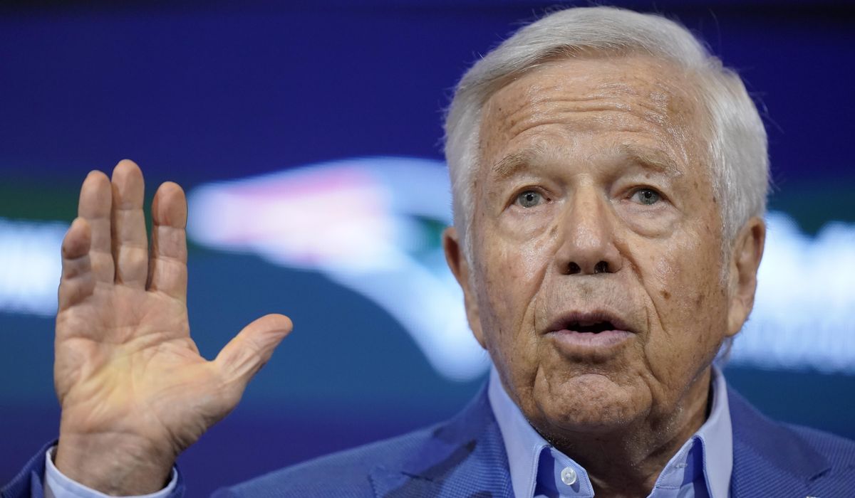 New England Patriots owner Robert Kraft pulls support from Columbia over antisemitism