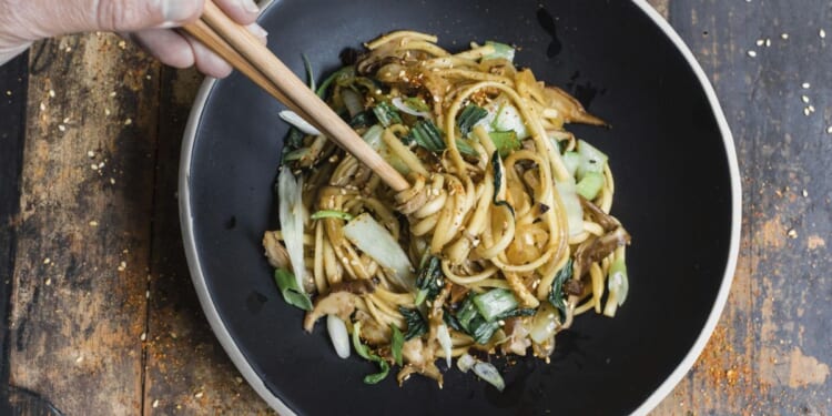 RECIPE: Yakiudon with pickled ginger