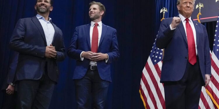 Donald Trump Jr., Eric Trump to help with Donald Trump's presidential transition team