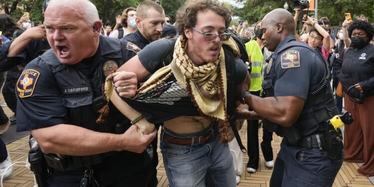 Arrests begin at USC after University of Texas students detained in Gaza war protests