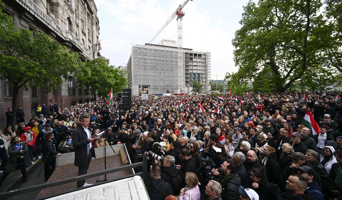 Orban challenger leads protest pushing for child protection after sexual abuse scandal in Hungary