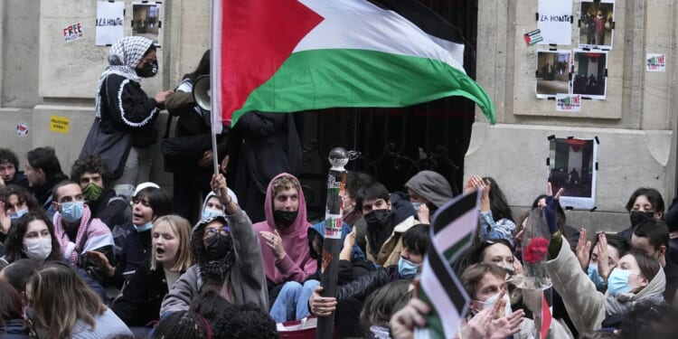 In Paris, pro-Palestinian student protests peacefully evacuated Sciences Po campus building