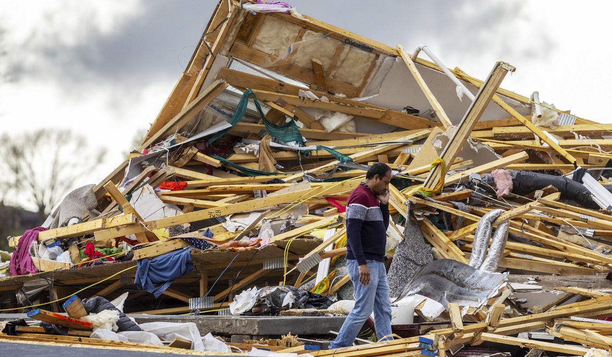 Residents in Nebraska, Iowa, sort through rubble after tornadoes hammer region