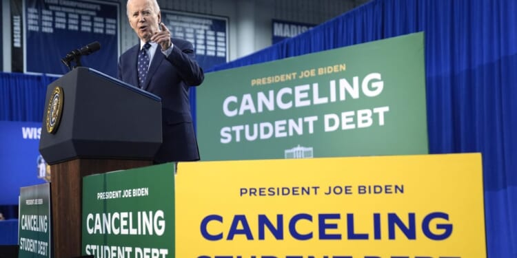 Senators blame 'inexcusable failure of leadership' for Joe Biden's college aid fiasco