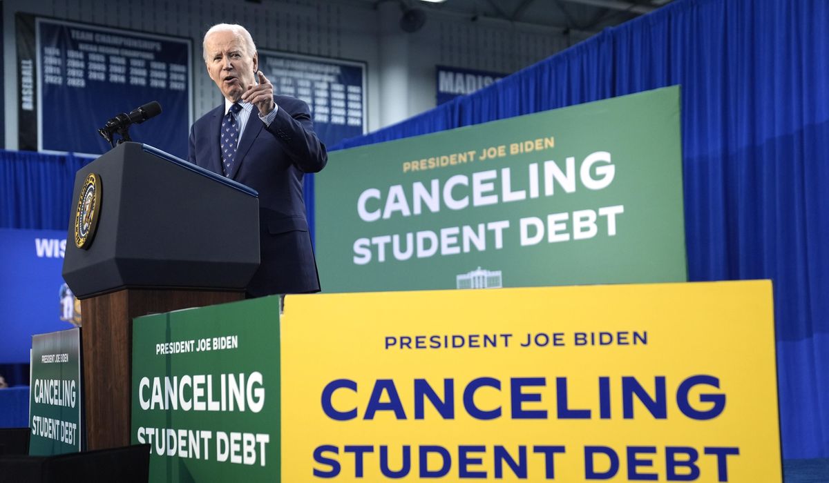 Senators blame 'inexcusable failure of leadership' for Joe Biden's college aid fiasco