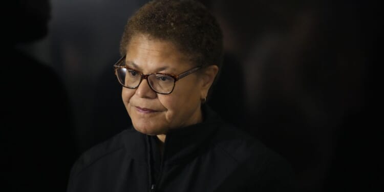 Ephraim Matthew Hunter arrested in break-in at Los Angeles Mayor Karen Bass's home, police say