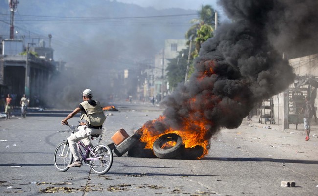 Haiti's PM Formally Resigns as Gangs Attack Capital – HotAir