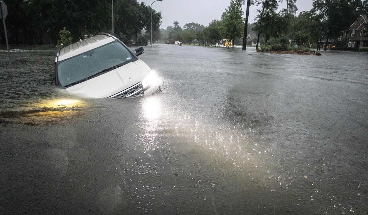 Heavy rain causes flooding and closed roads in southeast Texas