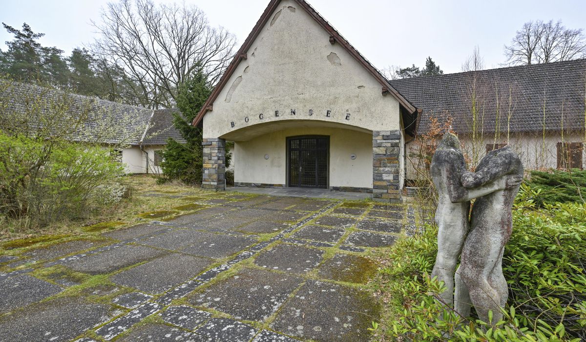 Berlin government offers to give away villa once owned by Nazi propagandist Joseph Goebbels