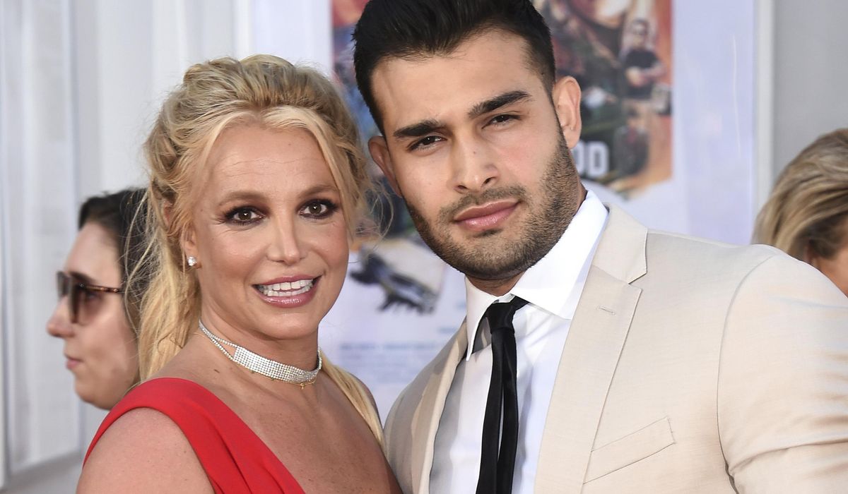 Britney Spears officially divorced from Sam Asghari