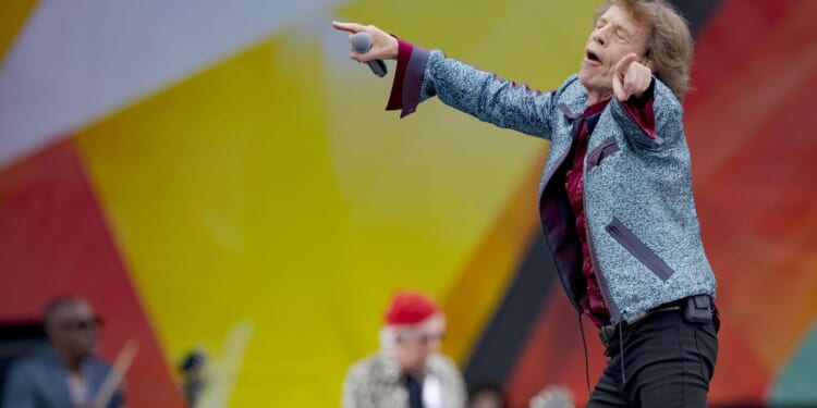 Mick Jagger takes verbal jab at Louisiana Gov. Jeff Landry at performance