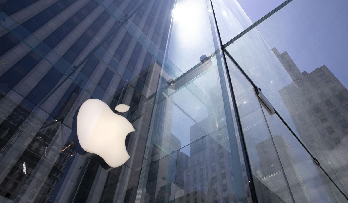 Labor board rules Apple violated workers' rights in New York store