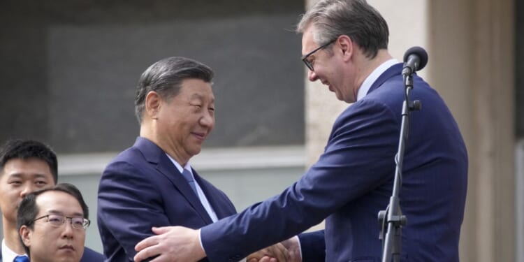 Chinese leader Xi Jinping, Serbian president hail 'ironclad' friendship in Belgrade