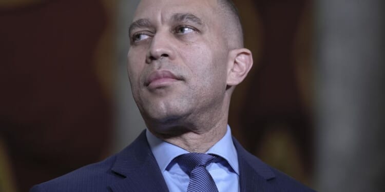 Hakeem Jeffries does not guarantee Democrats will save Speaker Mike Johnson again