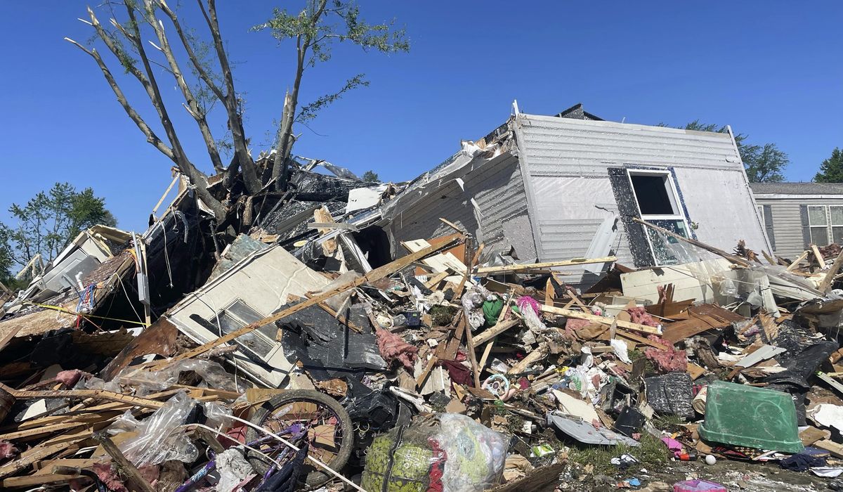 Tornadoes rip through southeastern U.S. as storms leave 3 dead