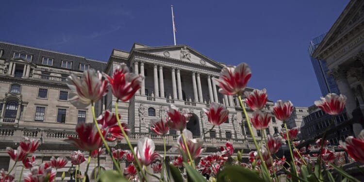 British economy rallies strongly in first quarter of the year, ending 'technical recession'