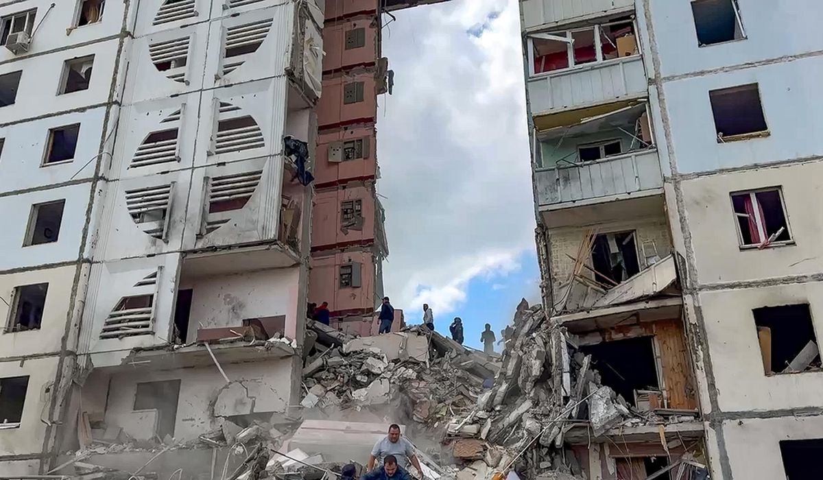 Over a dozen injured after an apartment block collapses in Russian border city after heavy shelling