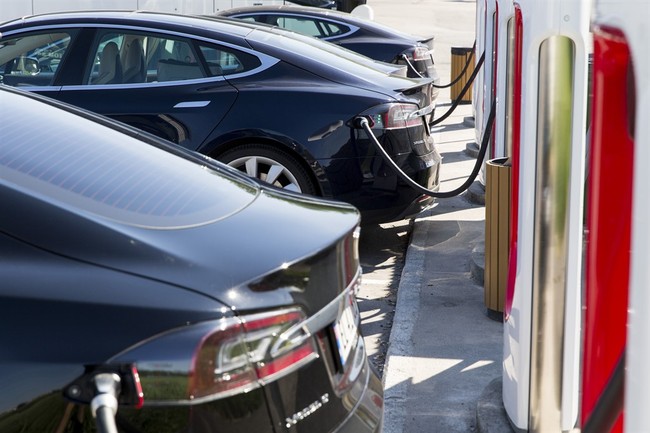 Those Tesla Superchargers Aren't So Super Anymore – PJ Media