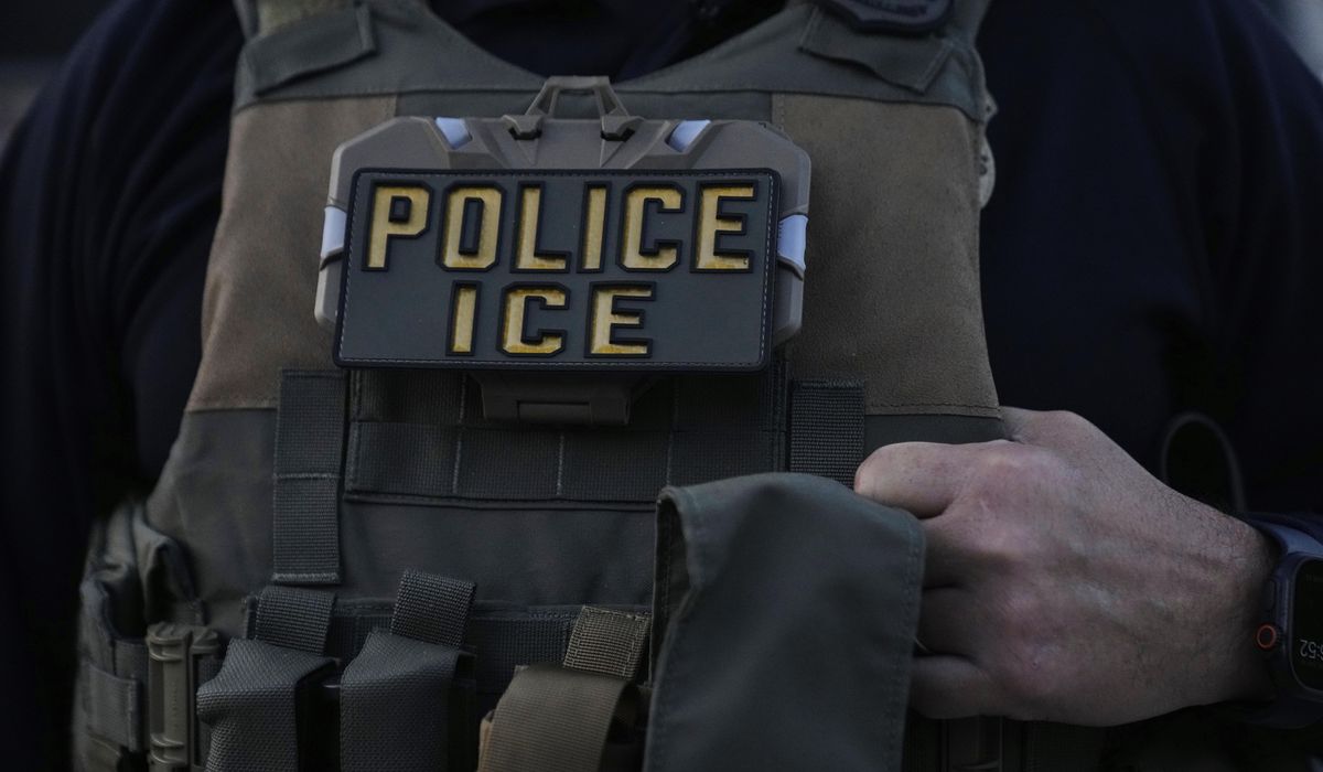 DHS puts sanctuary states 'on notice'; New York, Illinois rebuff detainer requests