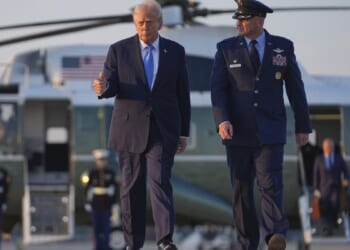 Man charged in D.C. with pointing laser at Trump's helicopter