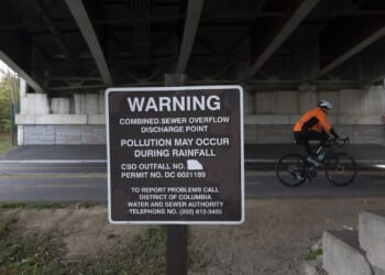 Washington Gas to clean up former plant that's polluting Anacostia River