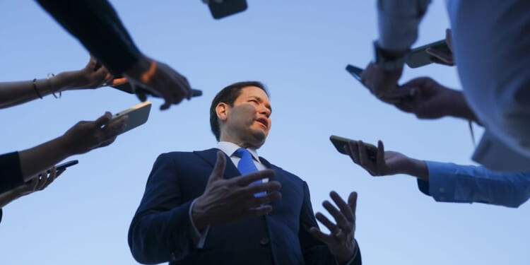 U.S. tags 18th Street gang as terrorist group