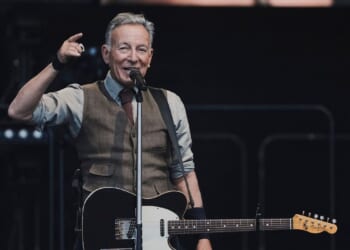 Bruce Springsteen criticizes Democratic Party, Trump in interview