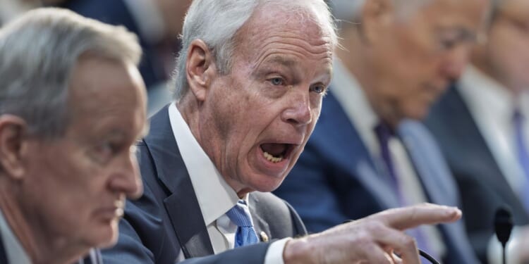 Ron Johnson pushes bill to end government shutdowns