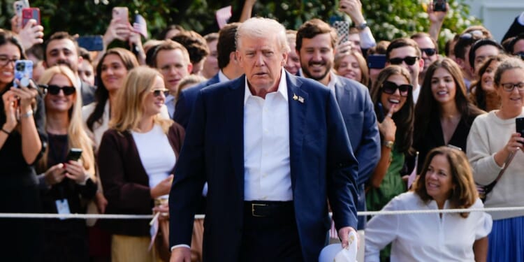 Government shutdown drawing closer as congressional leaders head to the White House