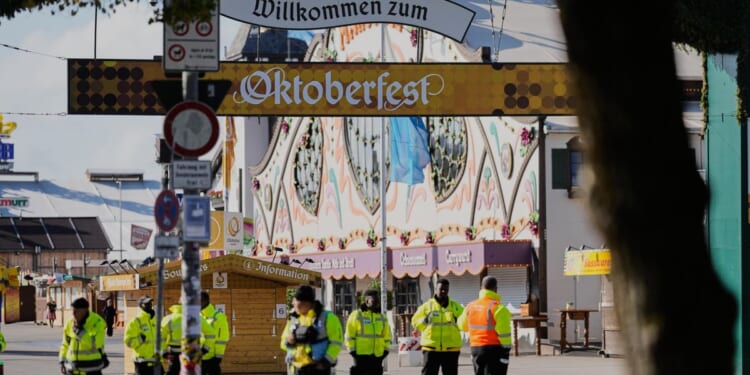 Munich Oktoberfest fairgrounds shut down after bomb threat and deadly explosion