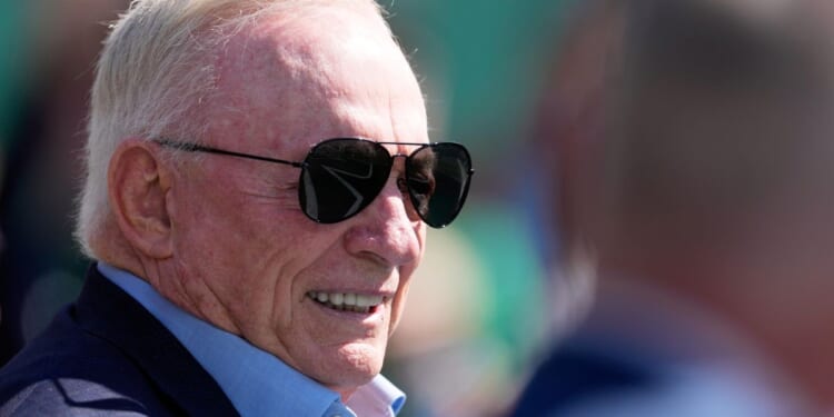 NFL fines Cowboys owner Jerry Jones $250,000 for obscene MetLife gesture he says was inadvertent