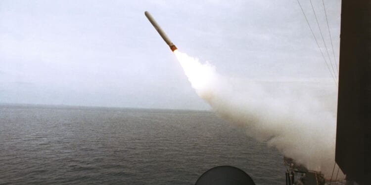 Russia scrambling to persuade Donald Trump not to send long-range Tomahawk missiles to Ukraine