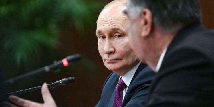 Putin: Russian air defenses responsible for Azerbaijani jet's crash last year, killing 38