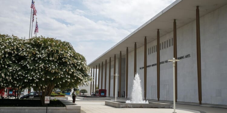 National Symphony Orchestra to play national anthem at start of each Kennedy Center show