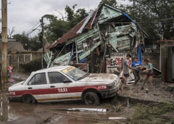 Heavy rain in Mexico sets off floods and landslides