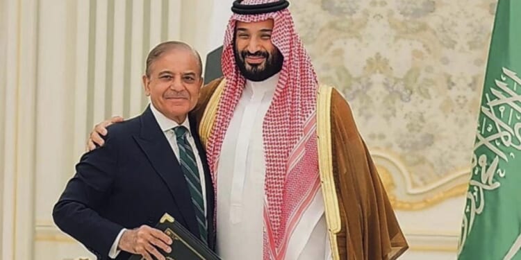 Saudi-Pakistan defense pact signals shift as Gulf states hedge bets on U.S. security guarantees