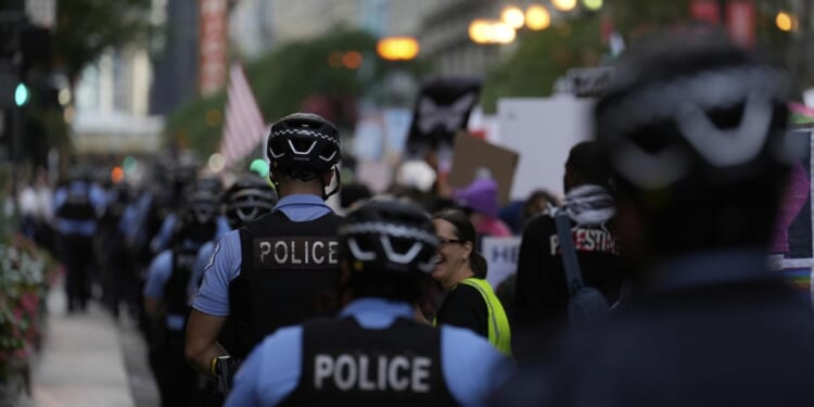 Migrant was serving illegally as cop in Illinois: DHS