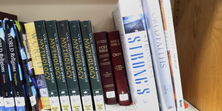 Oklahoma Superintendent Lindel Fields rescinds mandate for Bible instruction in schools