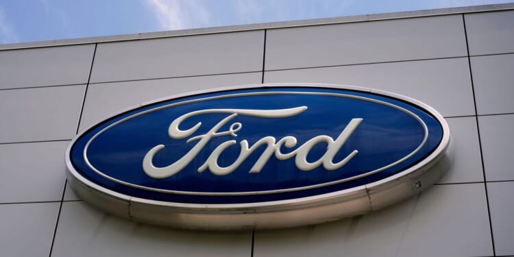 Ford recalling more than 290,000 vehicles in U.S. due to issue with rearview camera system
