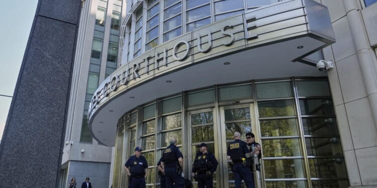 Federal courts prepare employee furloughs as government shutdown bites judicial system