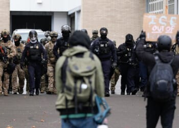 Federal court gives Trump big win by allowing his troop deployment to Oregon