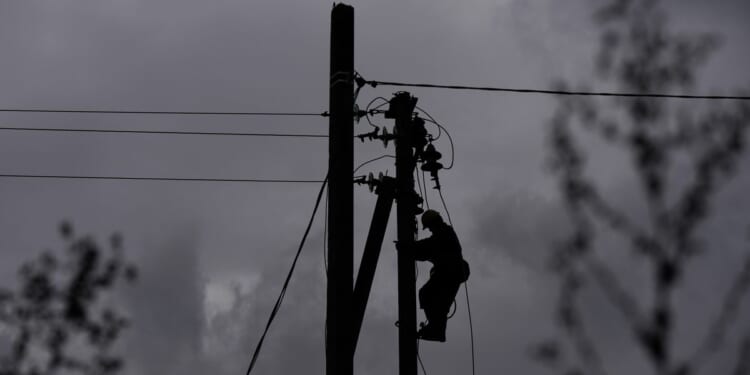 Russian attack on power facilities kills electricity to thousands in northern Ukraine
