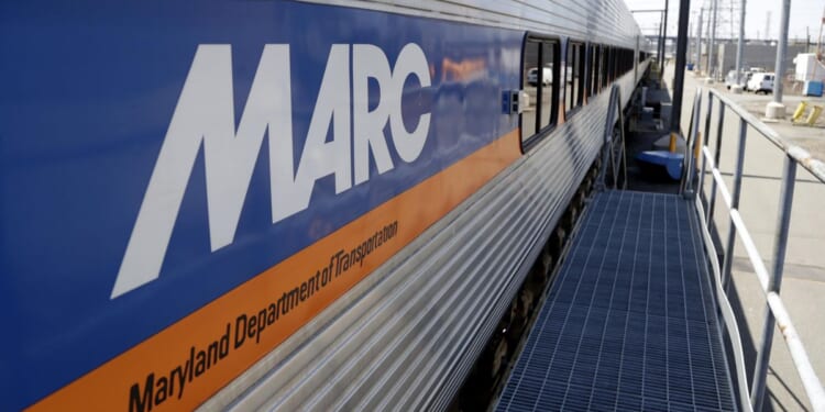 Federal workers will get free rides on Maryland trains and buses during government shutdown