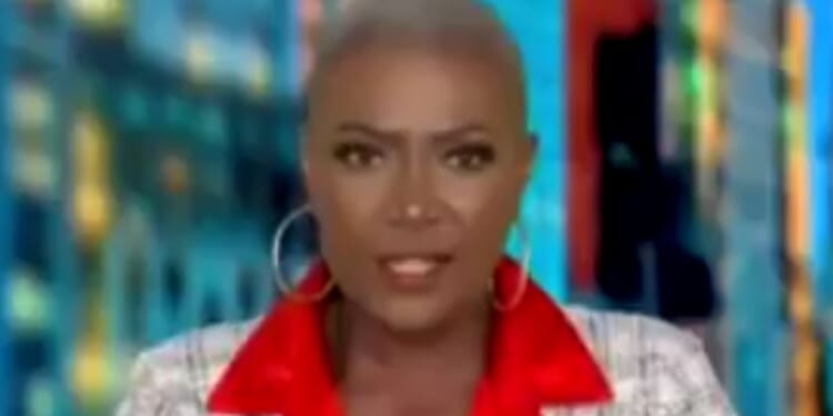 On Wednesday, Texas Democratic Rep. Jolanda Jones was on CNN , and she threatened to hurt any Republican who stood up to her.