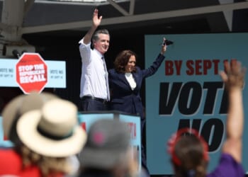 Harris and Newsom Both Weigh White House Runs After 2026