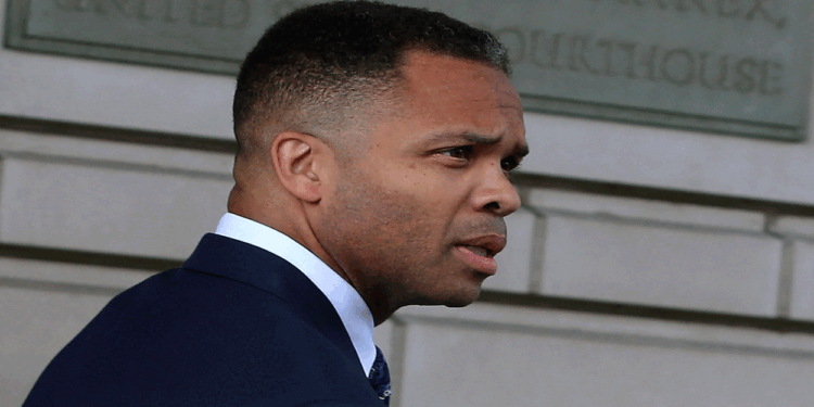 Jesse Jackson Jr. Eyeing Bid to Reclaim House Seat From Illinois