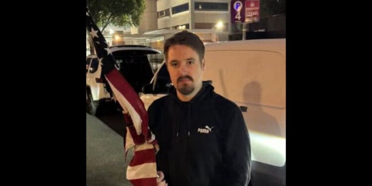 An Oregon district attorney has refused to prosecute conservative journalist Nick Sortor.