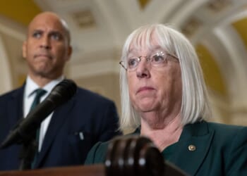 Senate Democrats Spurn Bill to Pay Essential Federal Employees