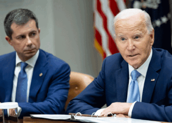 Trump stops Biden's Euro-style solution to flight delays