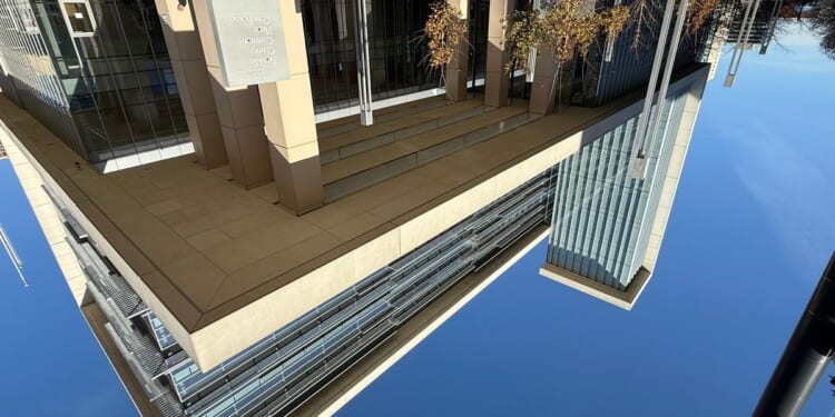 Jurors hears closing arguments in trial of Ohio police officer charged in killing of Ta'Kiya Young